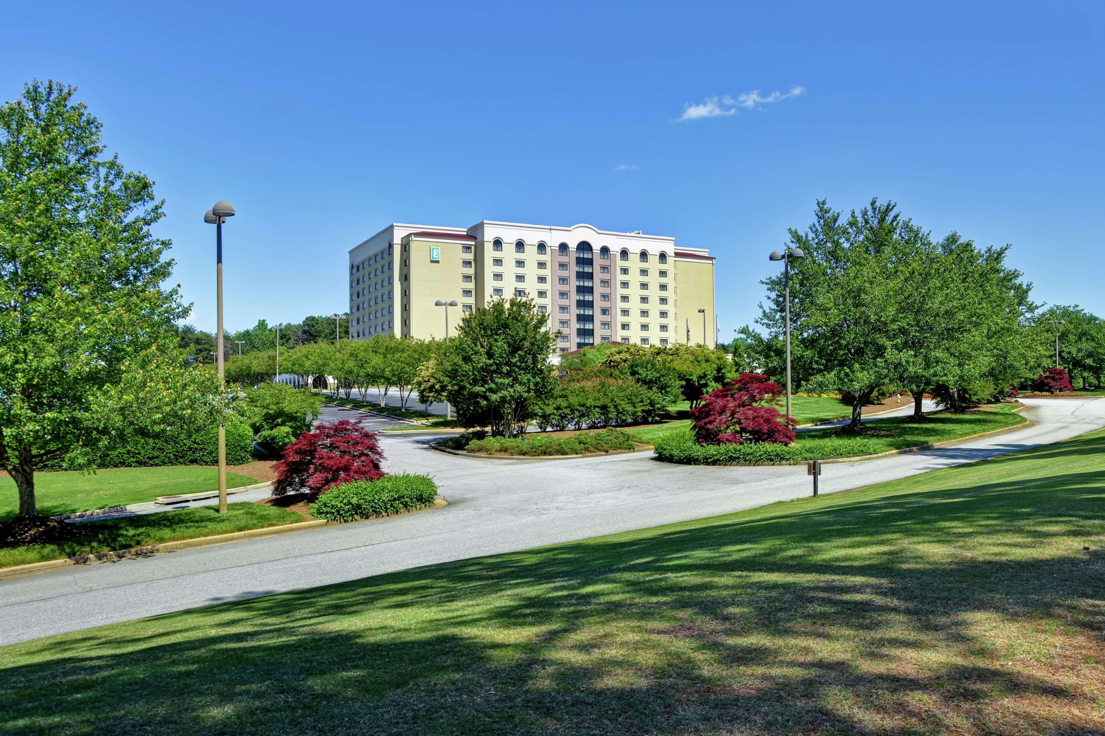 Embassy Suites Greenville Golf Resort & Conference Center Esterno foto