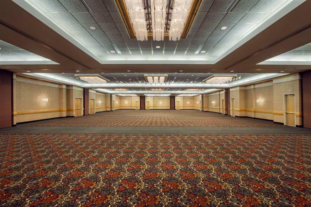 Embassy Suites Greenville Golf Resort & Conference Center Servizi foto