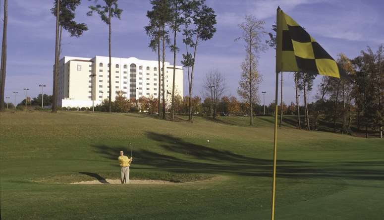 Embassy Suites Greenville Golf Resort & Conference Center Esterno foto